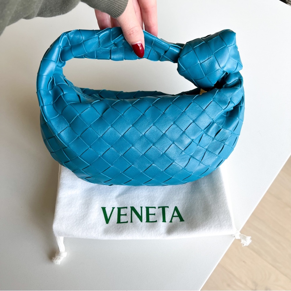 Bottega Veneta Mini Jodie Knotted Intrecciato Leather Shoulder Bag in Blue - Picture 9 of 17